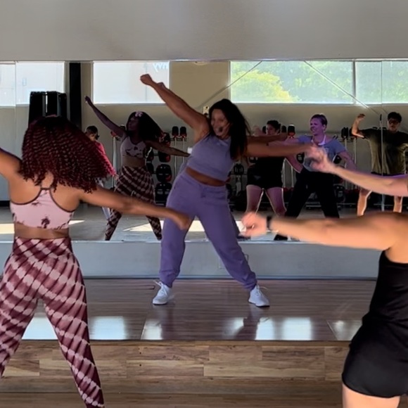 Meet Your Stylist! - Picture 9 of 14